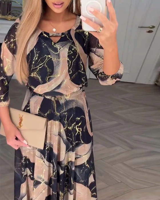 Elżbieta – Elegancka Maxi Sukienka z Marmurkowym Wzorem