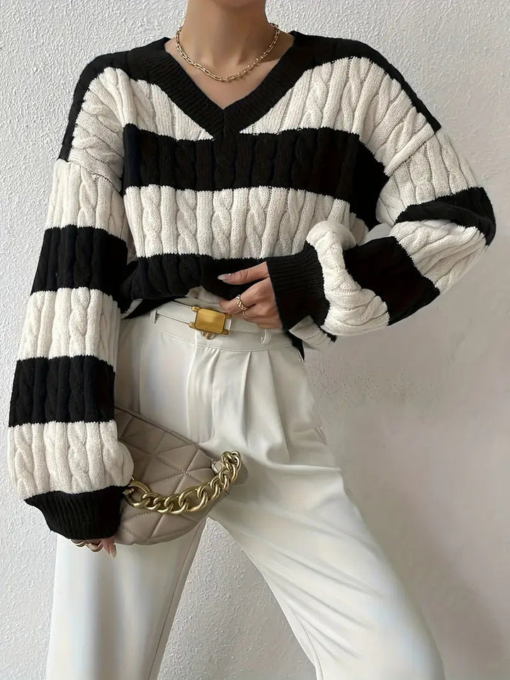 Damski sweter z odkrytymi ramionami – miękki, elegancki, wiele kolorów