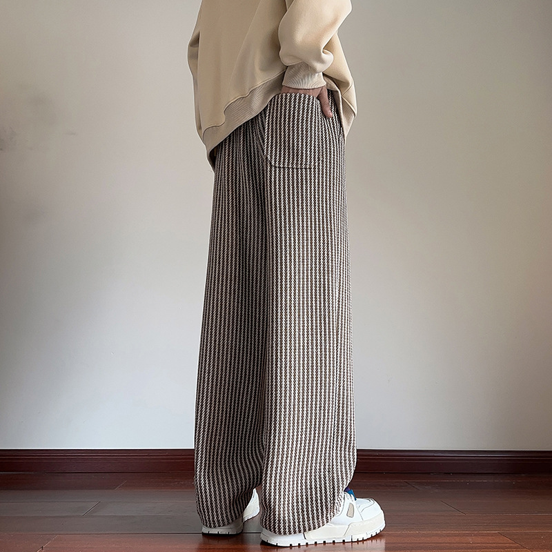 XAVIERA – MODNE SPODNIE DRESOWE W PASKI
