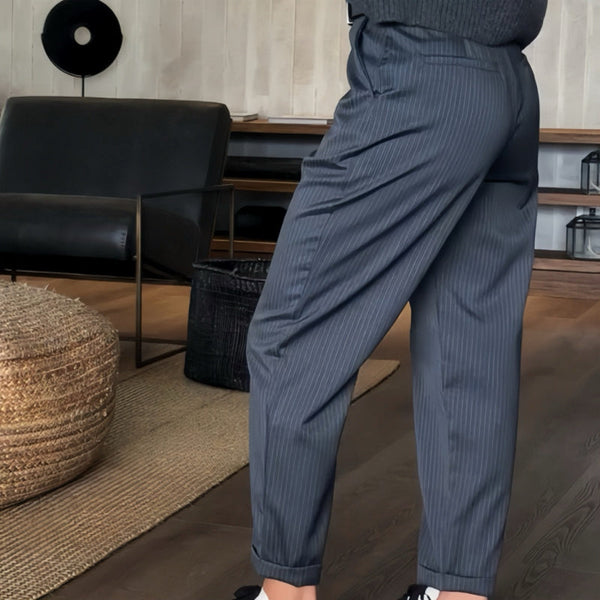 Katarzyna | Eleganckie modelujące sylwetkę spodnie w paski